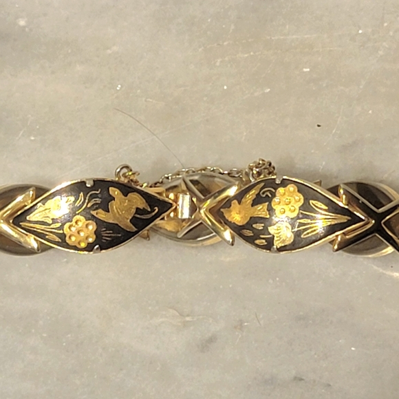 Damascene Art Nouveau link bracelet 7" opens to 8" with safety chain - Picture 4 of 5